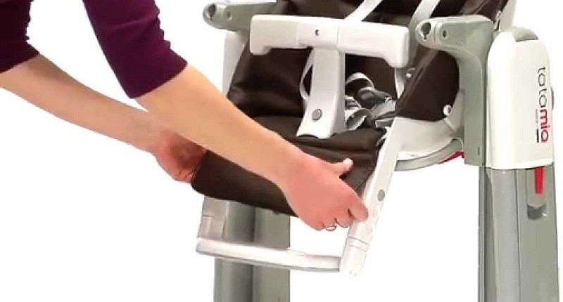В Peg-Perego Tatamia предусмотрены подставки для ножек