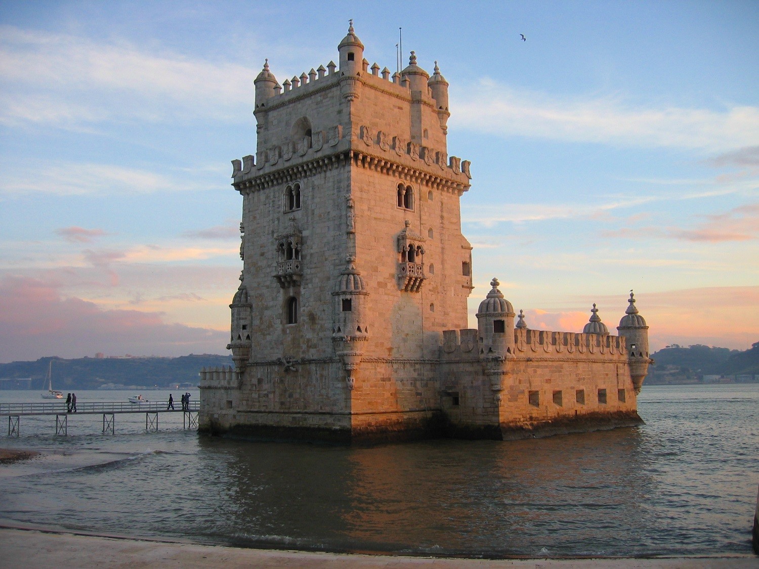 Torre de Belem (Торри-ди-Белен), фото