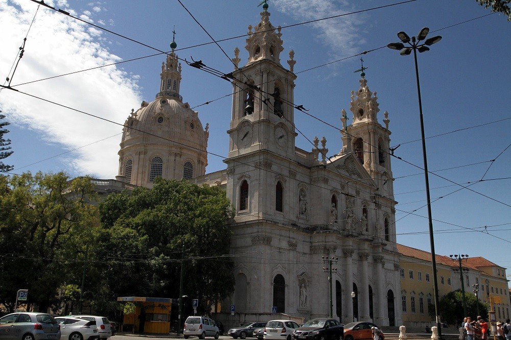 Basilica da Estrela (Базилика-да-Эштрела), фото