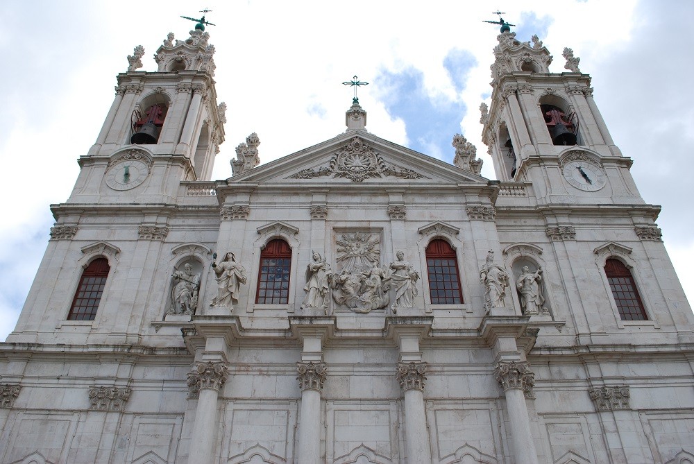Basilica da Estrela (Базилика-да-Эштрела), фото