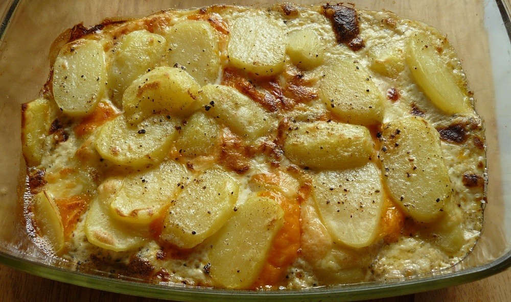 Картофель с сыром в духовке, фото