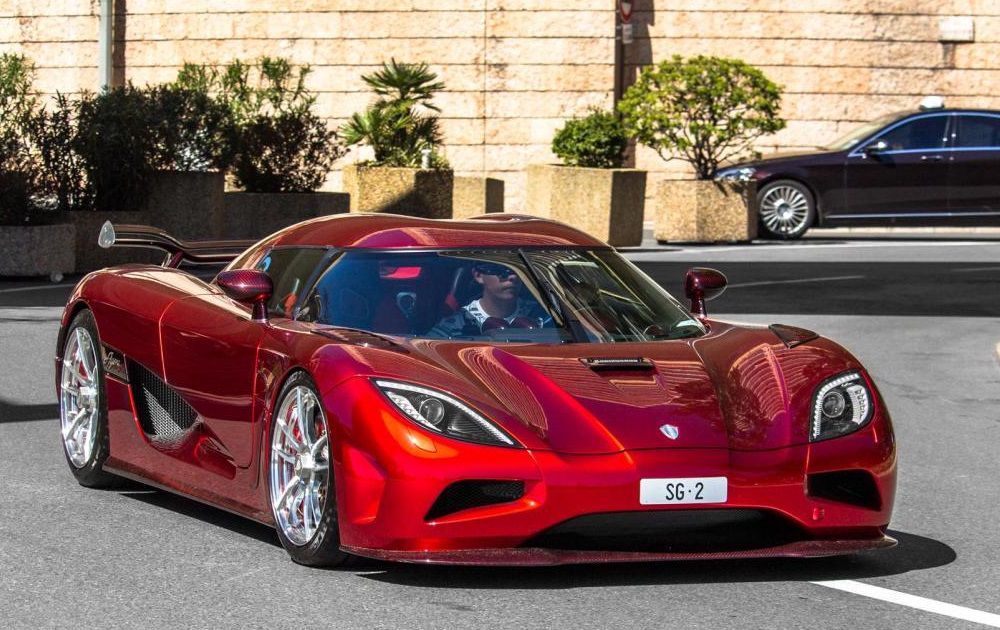 Koenigsegg Agera R Oman Автомобиль Koenigsegg Agera R Oman
